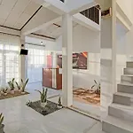 Oyo 90561 Paris Street Residence Syariah