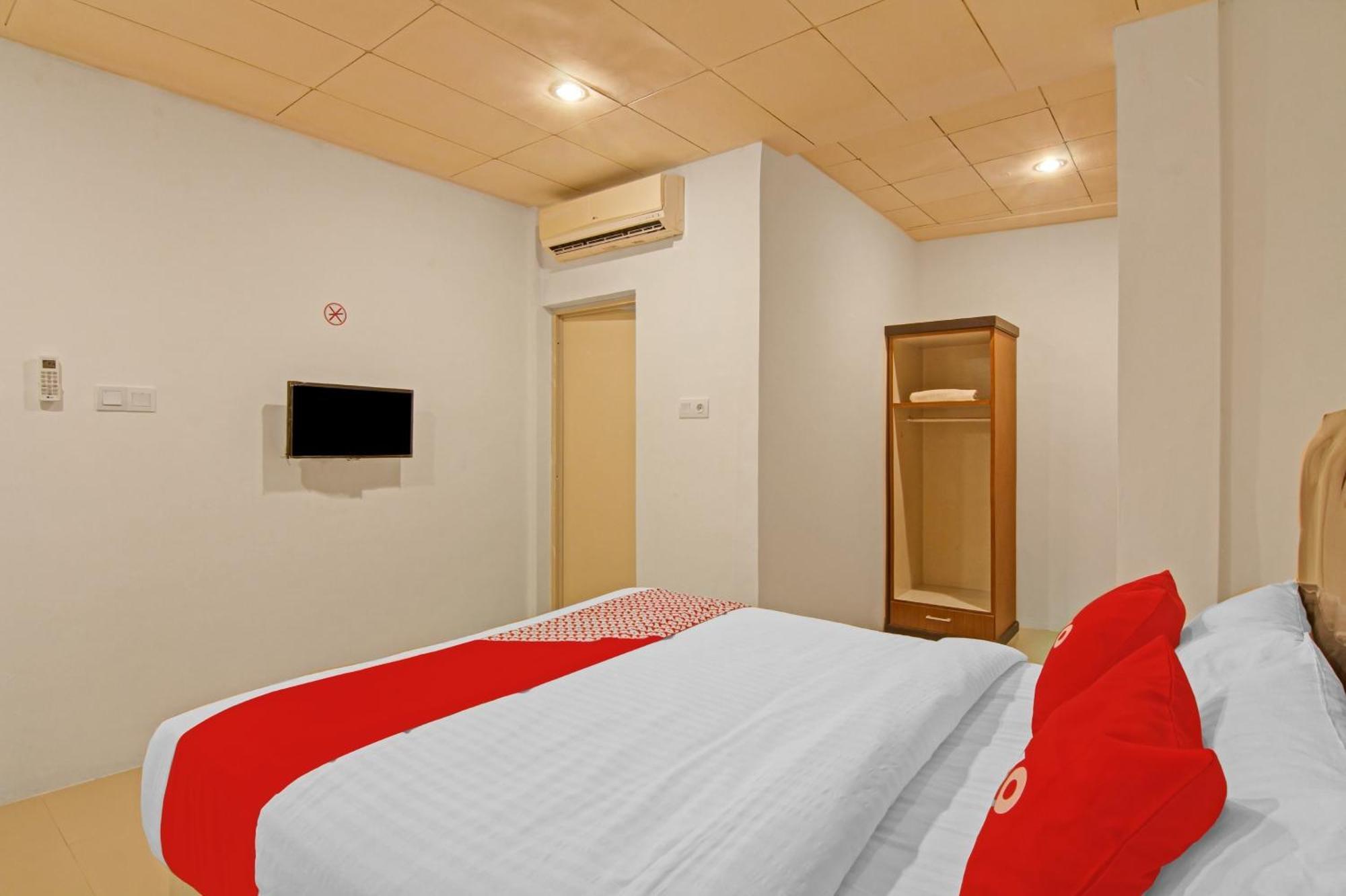 Hotel Oyo 90561 Paris Street Syariah