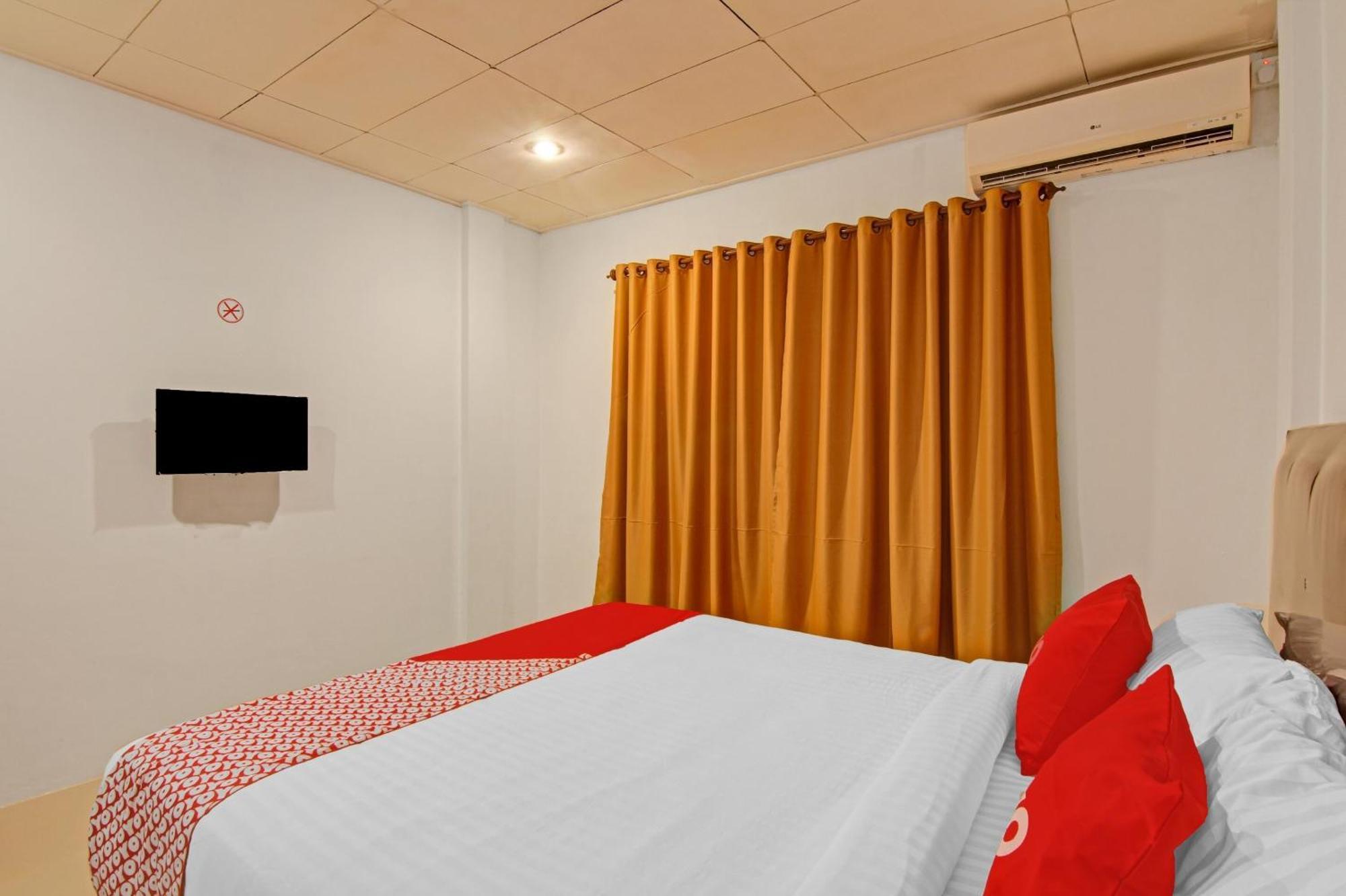 Hotel Oyo 90561 Paris Street Syariah 2*